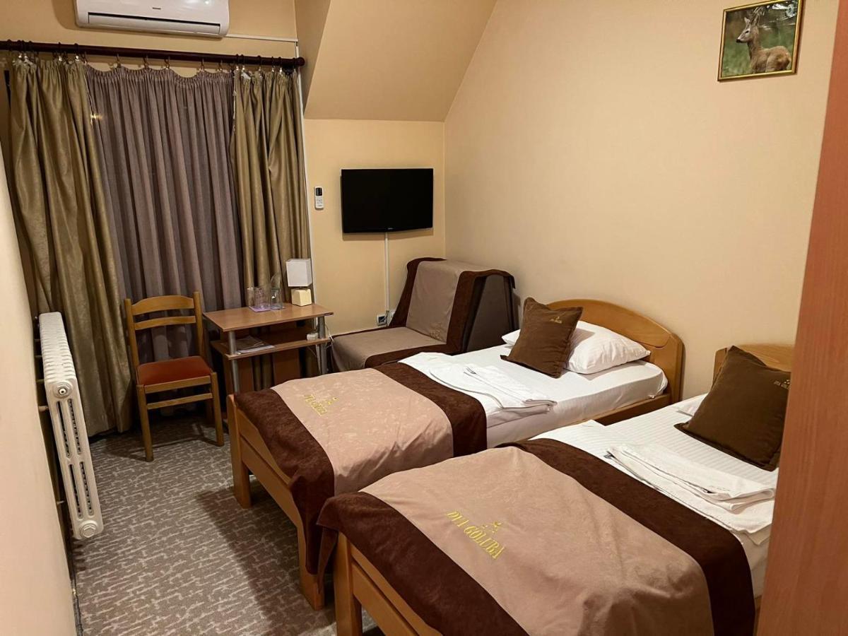 Hotel Dva Goluba Пале Екстер'єр фото